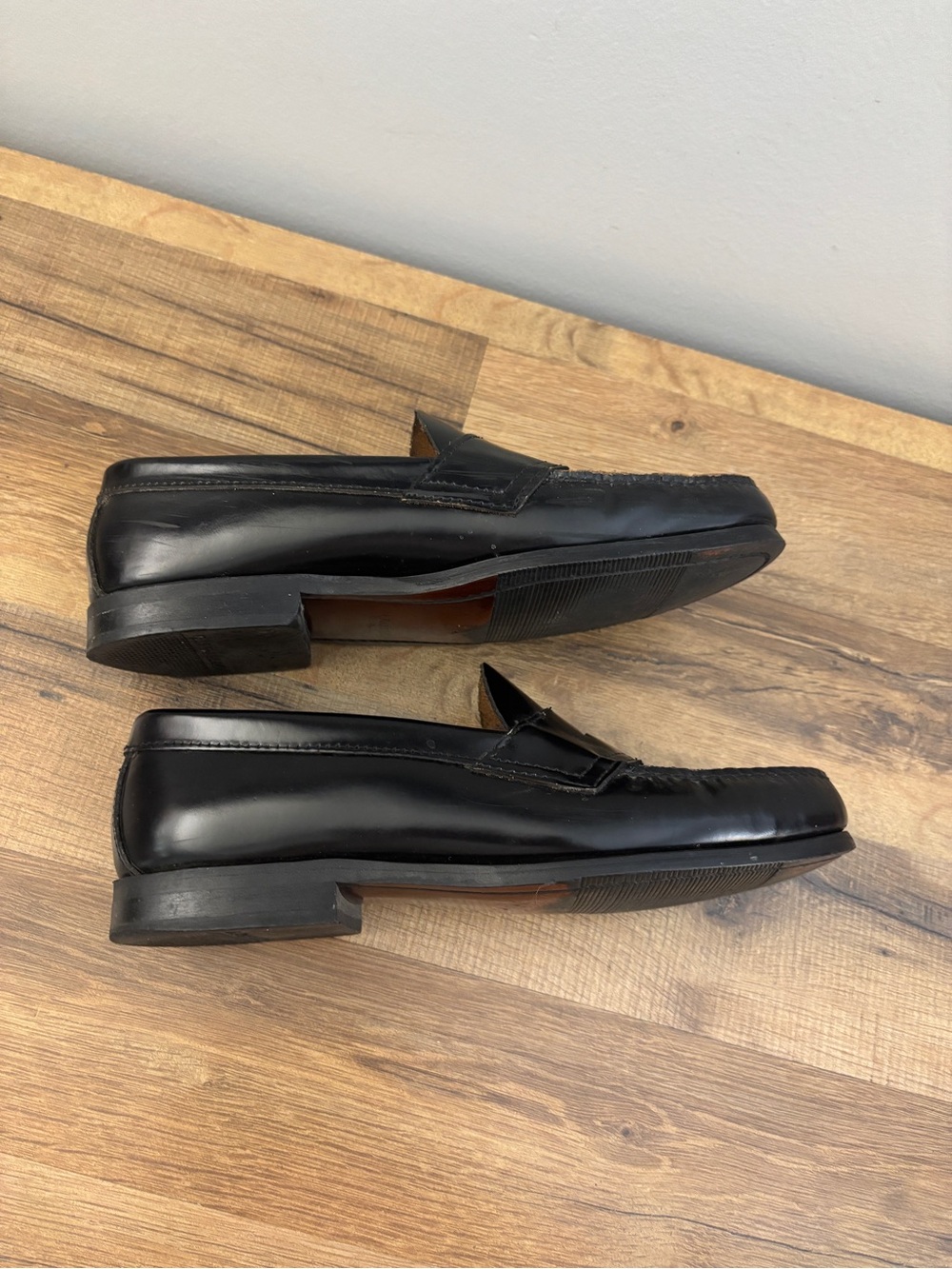 G.H. Bass & Co. Weejuns Classic Penny Loafers Black - Picture 6 of 7